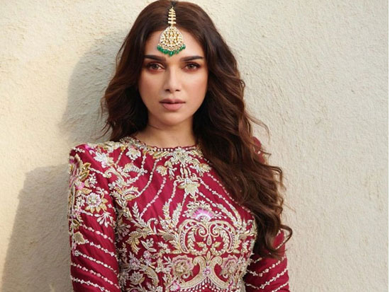 Aditi Rao Hydari Regal Looks In Ethnic Wear